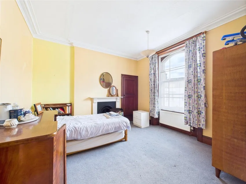 Lion House, 9 Castle Street, Thornbury, Bristol, BS35 1HA