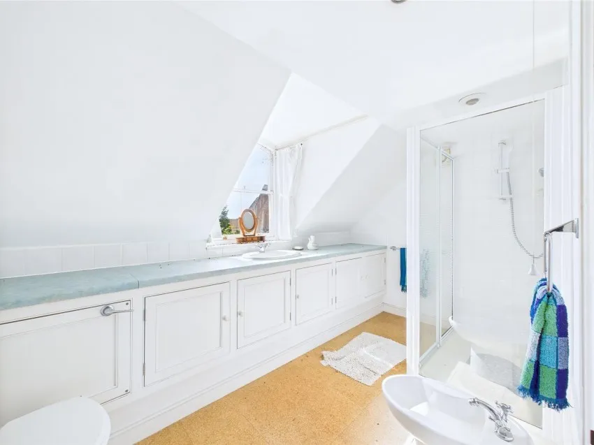 Lion House, 9 Castle Street, Thornbury, Bristol, BS35 1HA