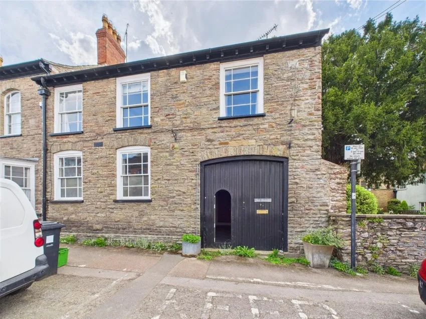 Lion House, 9 Castle Street, Thornbury, Bristol, BS35 1HA