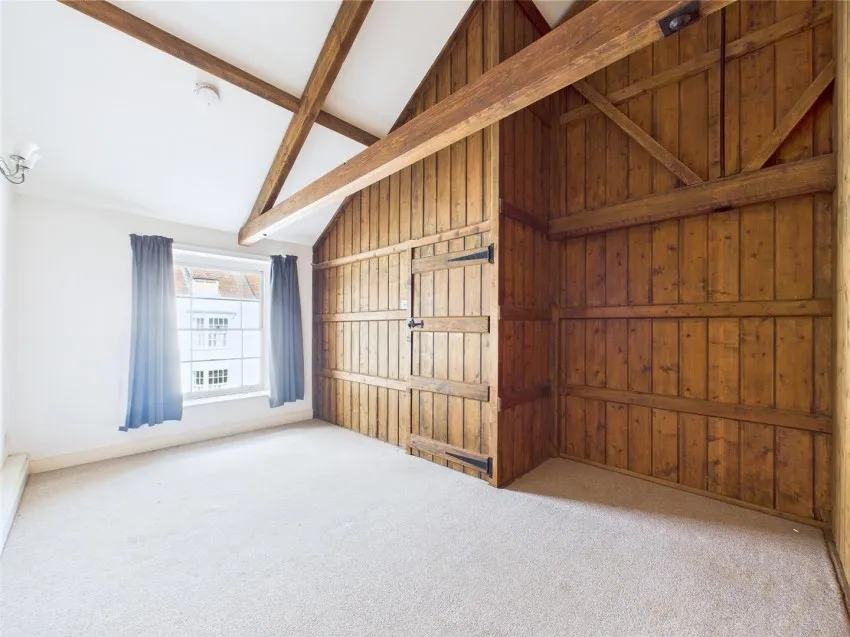 Lion House, 9 Castle Street, Thornbury, Bristol, BS35 1HA