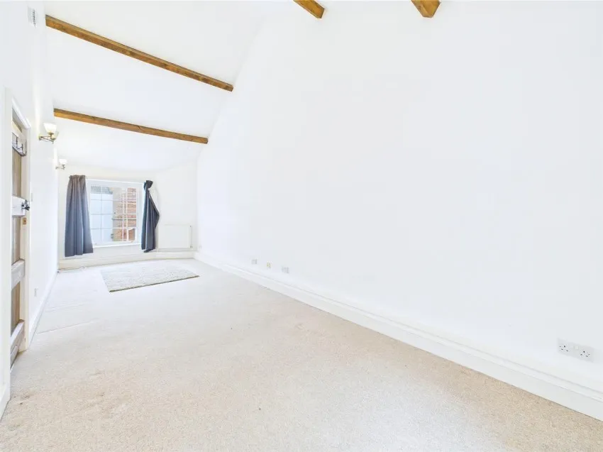 Lion House, 9 Castle Street, Thornbury, Bristol, BS35 1HA