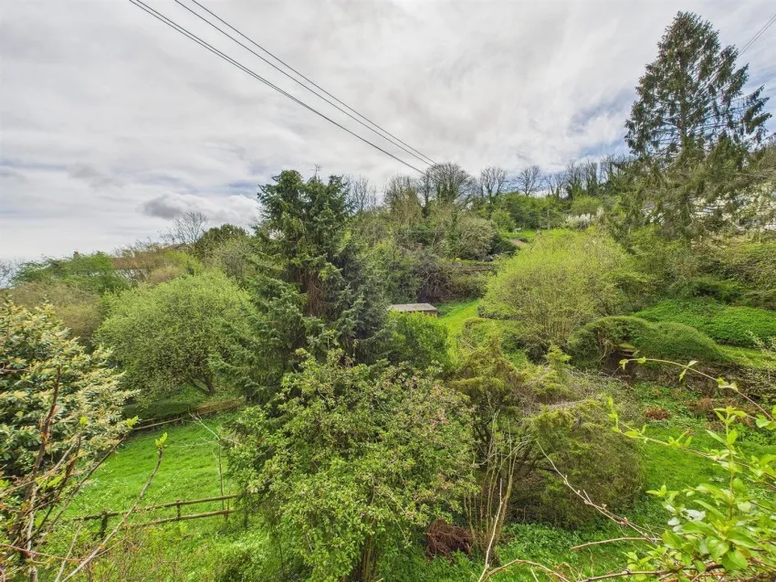 Wayside, Street End Lane, Blagdon, Bristol, BS40 7TW
