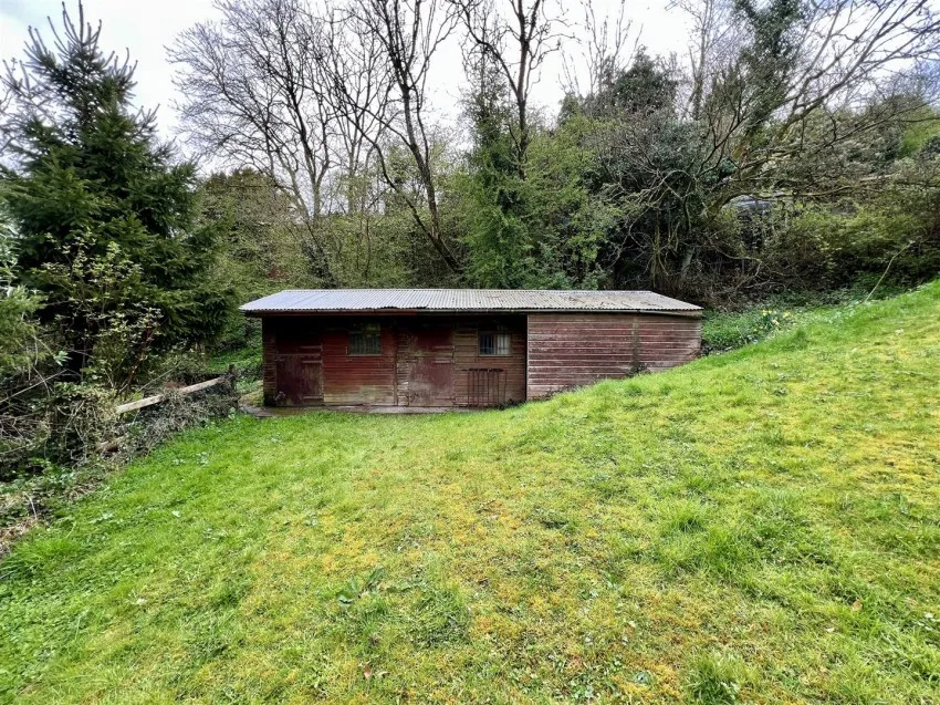 Wayside, Street End Lane, Blagdon, Bristol, BS40 7TW