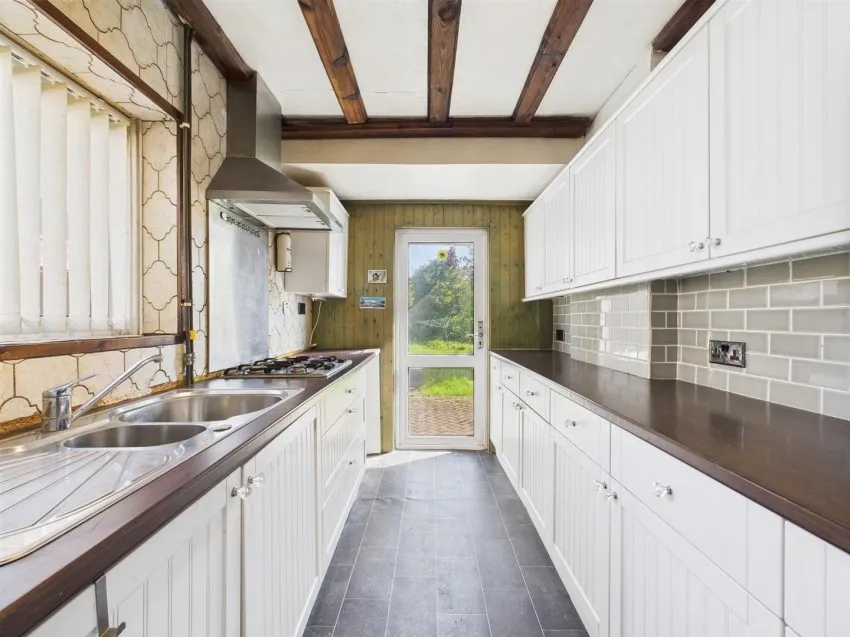 9, Ravenscourt Road, Patchway, Bristol, BS34 6PL