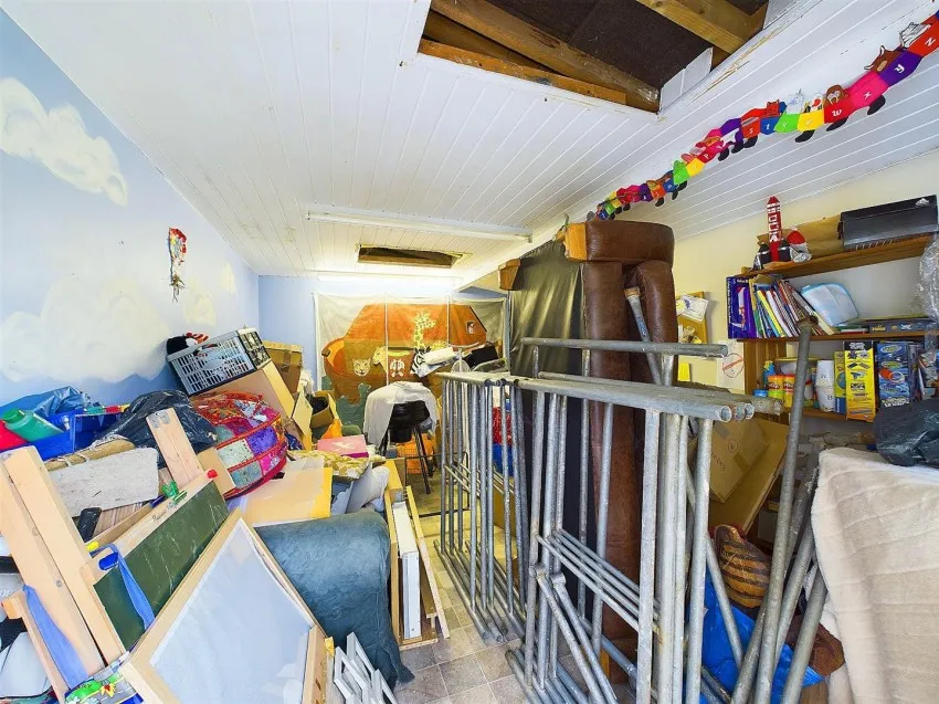 34b,
                                Coldharbour Road, Redland,
                                Bristol, BS6 7NA