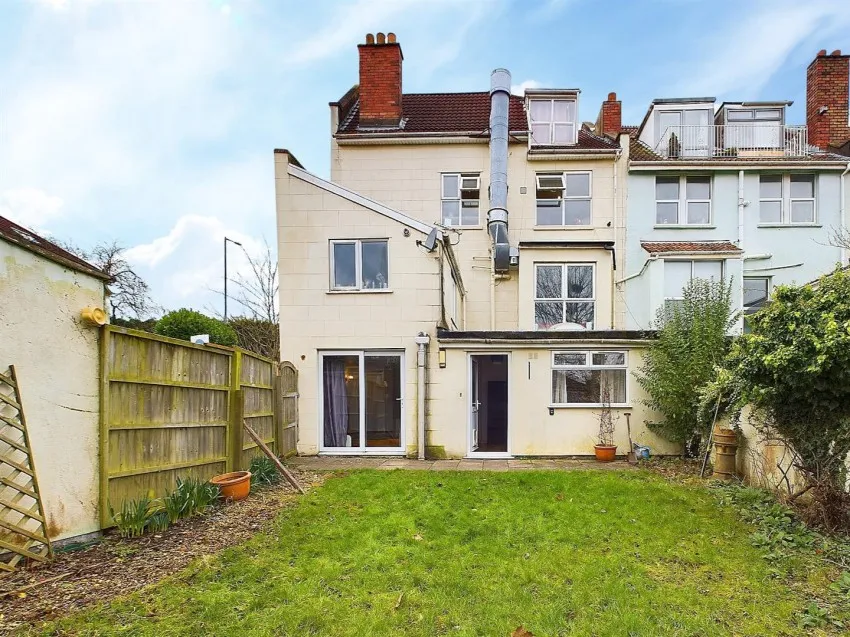 34b,
                                Coldharbour Road, Redland,
                                Bristol, BS6 7NA
