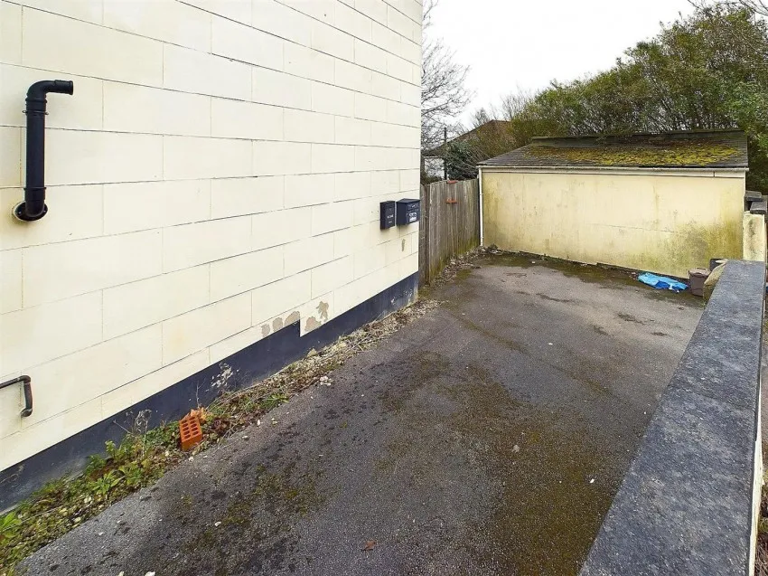 34b,
                                Coldharbour Road, Redland,
                                Bristol, BS6 7NA