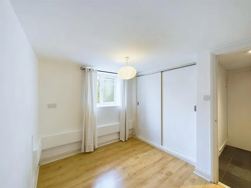 34b,
                                Coldharbour Road, Redland,
                                Bristol, BS6 7NA