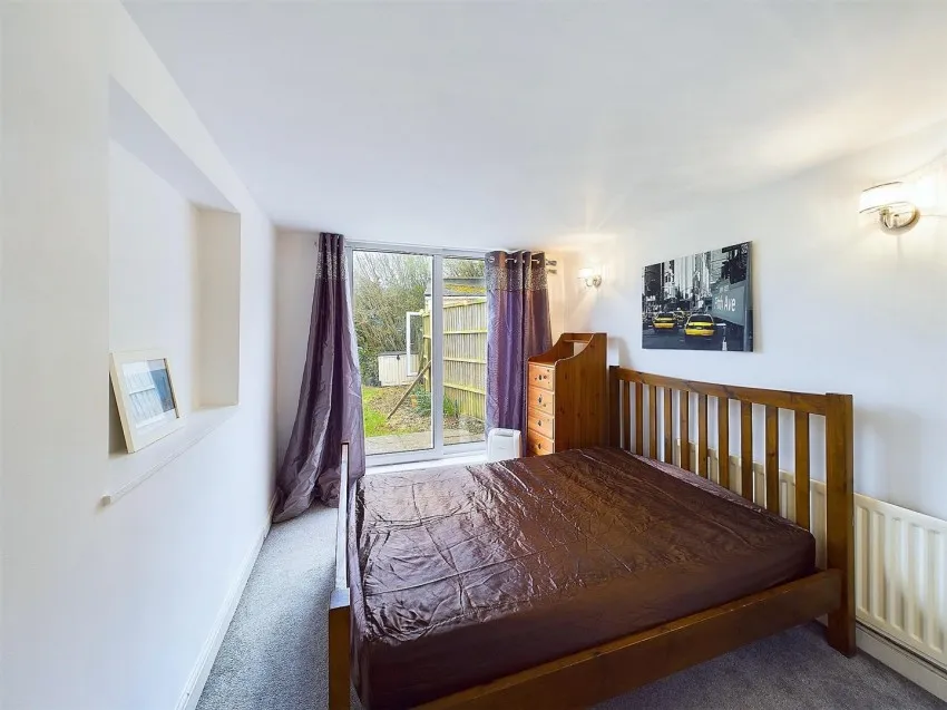 34b,
                                Coldharbour Road, Redland,
                                Bristol, BS6 7NA