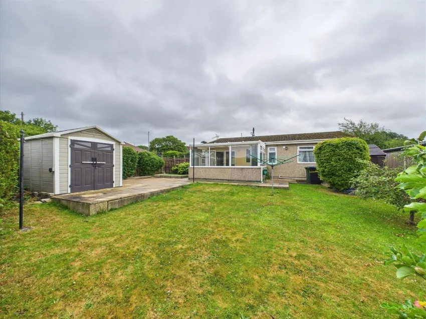 15,
                                Hadrian Close, Stoke Bishop,
                                Bristol, BS9 1DZ