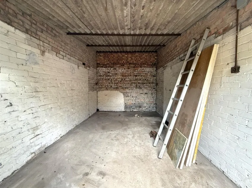 Garages off,
                                Palmerston Road, Redland,
                                Bristol, BS6 7RH