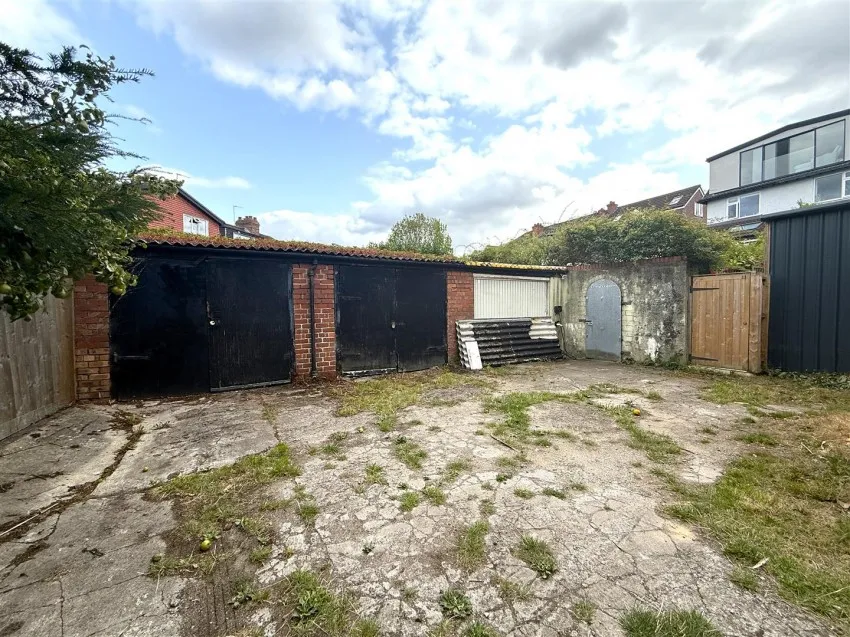 Garages off,
                                Palmerston Road, Redland,
                                Bristol, BS6 7RH