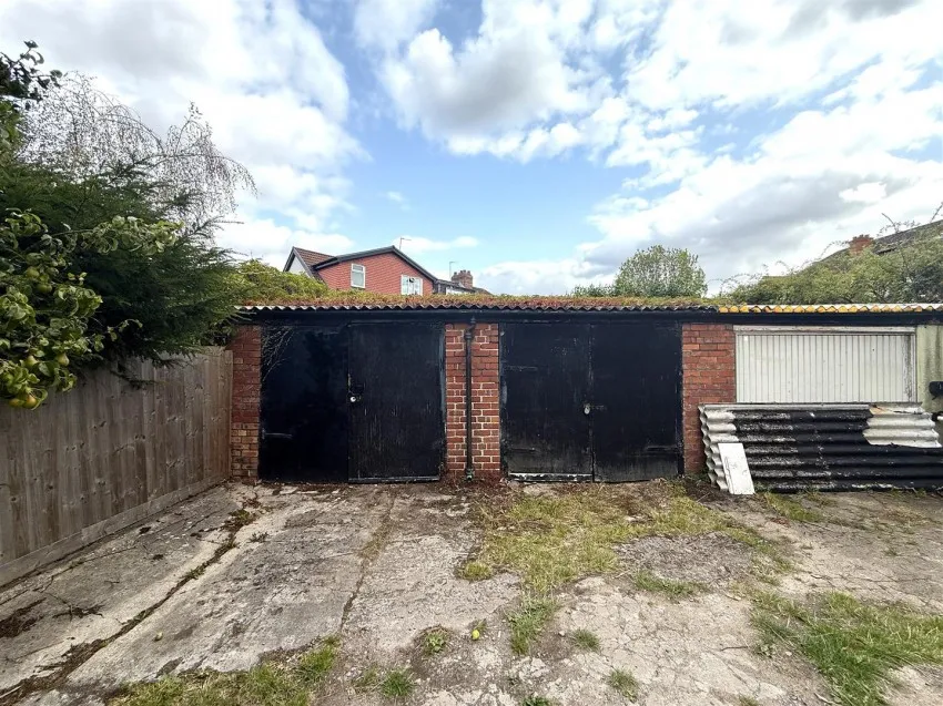 Garages off,
                                Palmerston Road, Redland,
                                Bristol, BS6 7RH