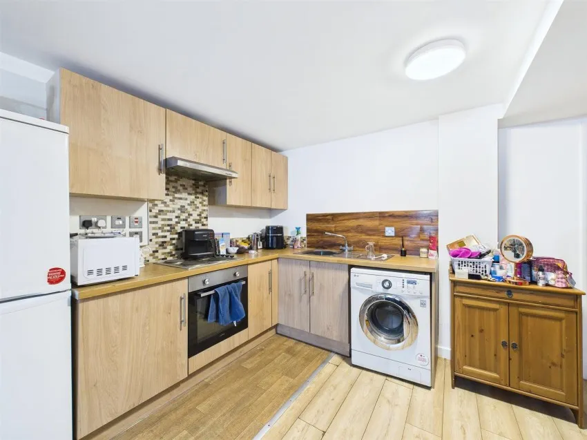 1-3, Victoria Parade, St George, Bristol, BS5 9DZ