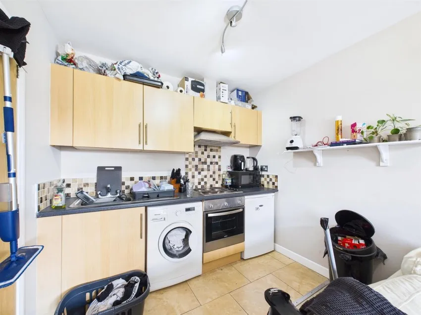 1-3, Victoria Parade, St George, Bristol, BS5 9DZ
