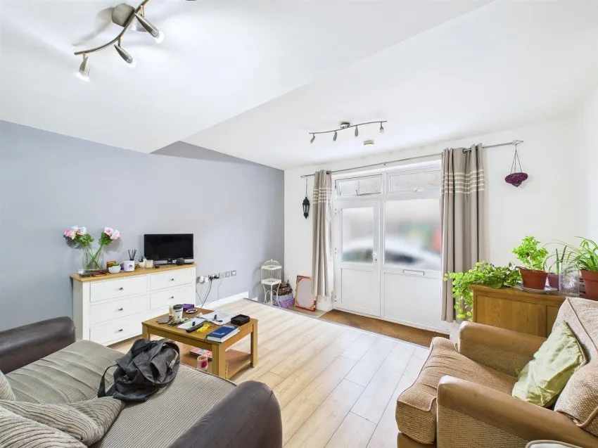1-3, Victoria Parade, St George, Bristol, BS5 9DZ