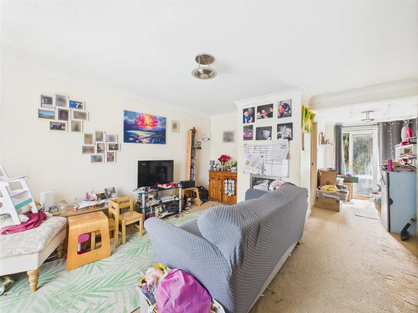 4,
                                Dinder Close, Nailsea,
                                Bristol, BS48 4LZ