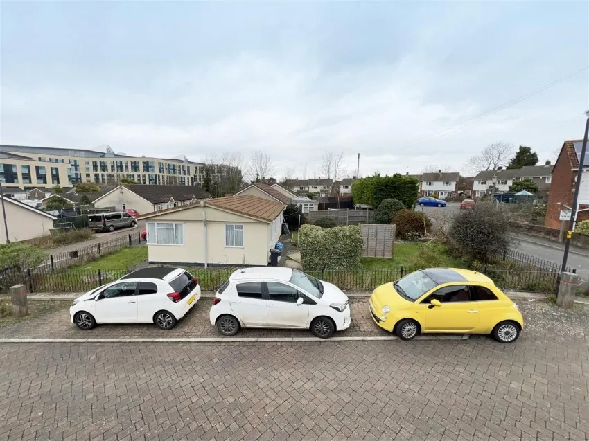23,
                                St. Lucia Crescent, Horfield,
                                Bristol, BS7 0XR
