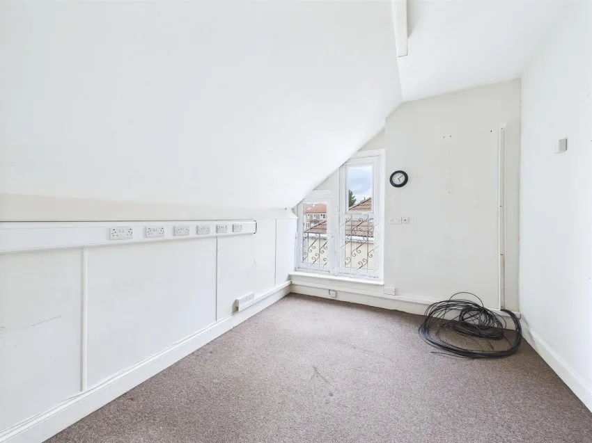 487,
                                Gloucester Road, Horfield,
                                Bristol, BS7 8UA