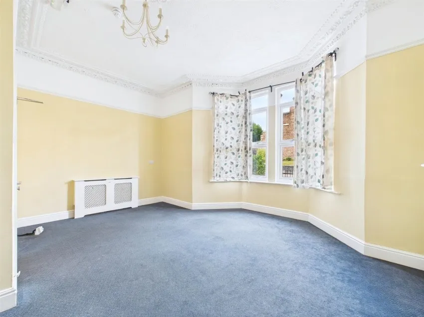 487,
                                Gloucester Road, Horfield,
                                Bristol, BS7 8UA