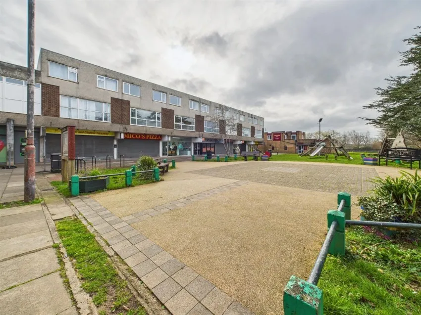 21,
                                Abbotswood, Yate,
                                Bristol, BS37 4NG