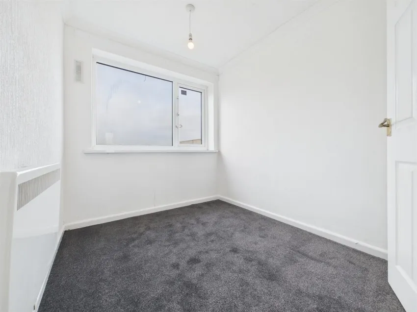21,
                                Abbotswood, Yate,
                                Bristol, BS37 4NG