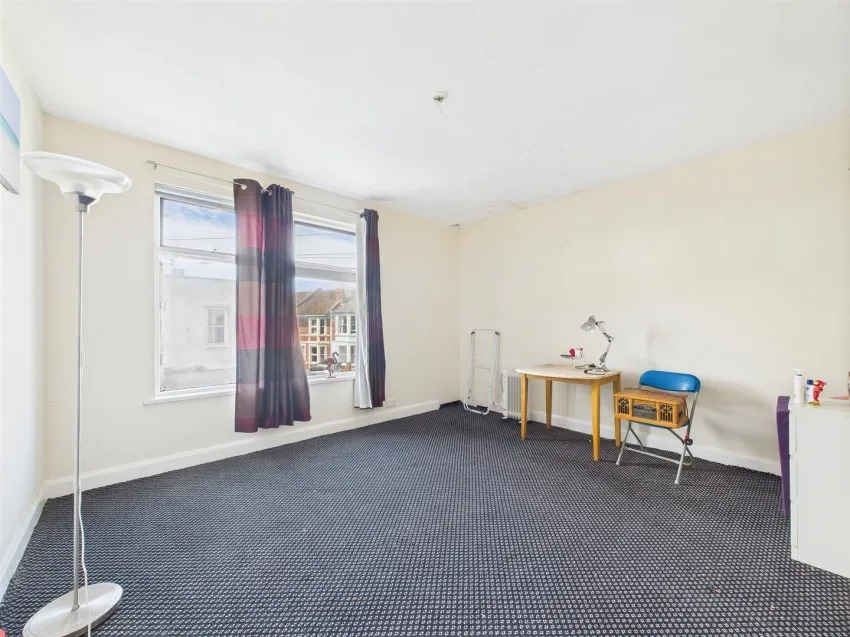 5,
                                Ash Road, Bishopston,
                                Bristol, BS7 8RN