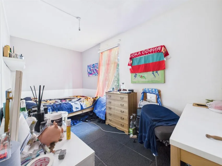5,
                                Ash Road, Bishopston,
                                Bristol, BS7 8RN