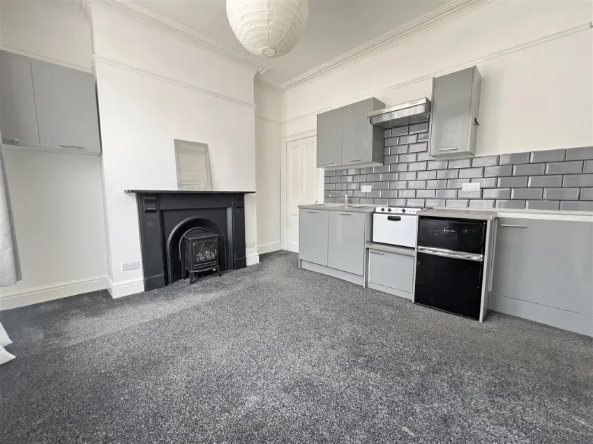 11,
                                Hepburn Road, St Pauls,
                                Bristol, BS2 8UD