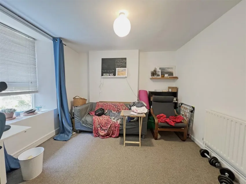 11,
                                Hepburn Road, St Pauls,
                                Bristol, BS2 8UD