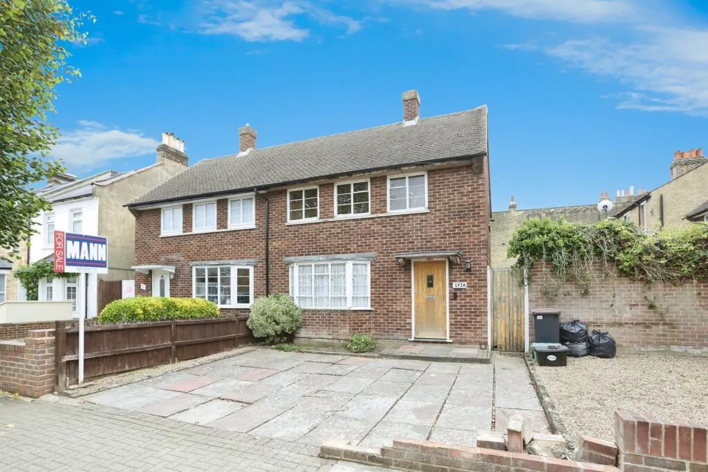 2 bed Semi-Detached