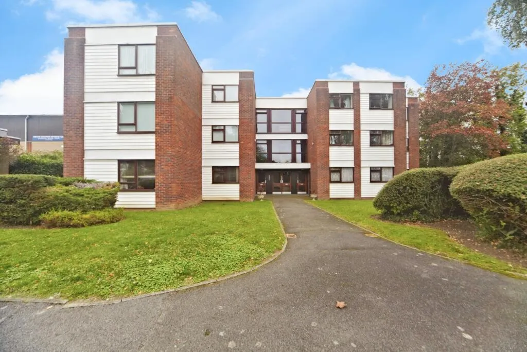 2 bed Block of Apartments