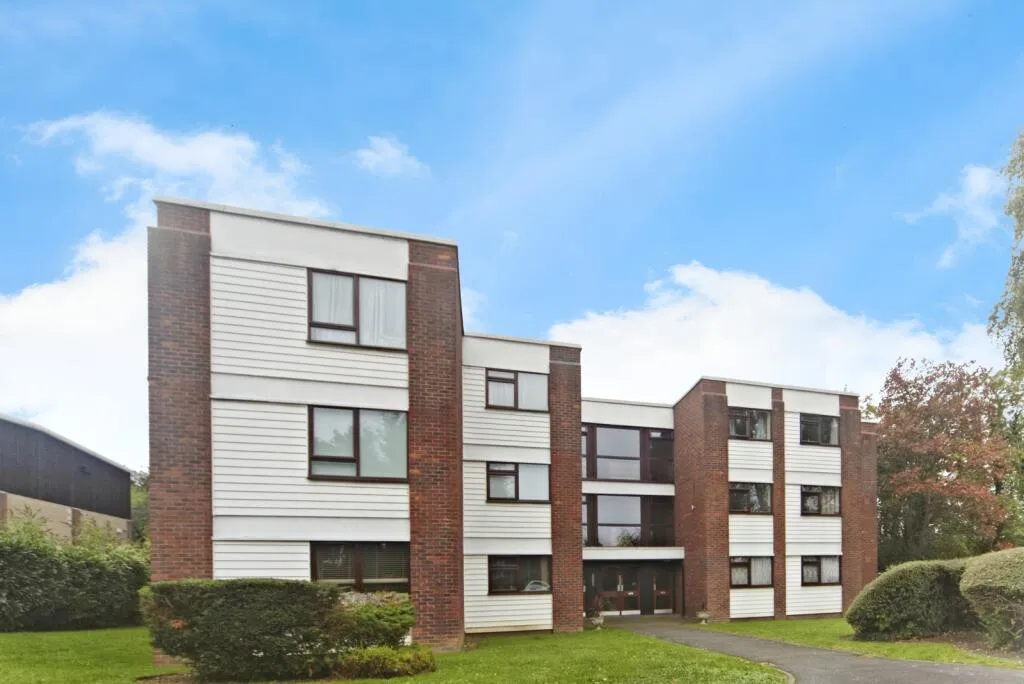 2 bed Block of Apartments