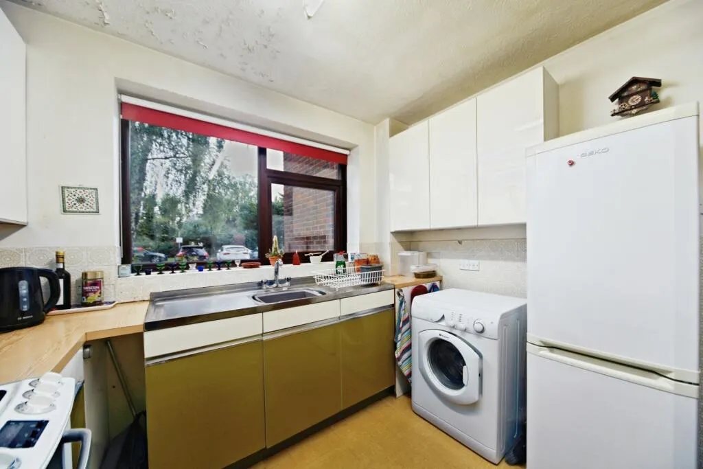 2 bed Block of Apartments