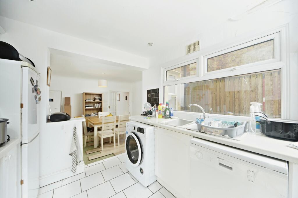 2 bed Semi-Detached