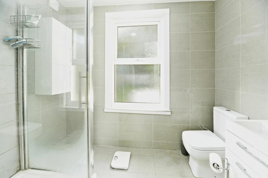 2 bed Semi-Detached