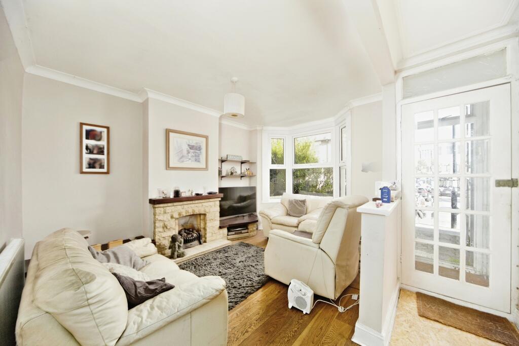 2 bed Semi-Detached