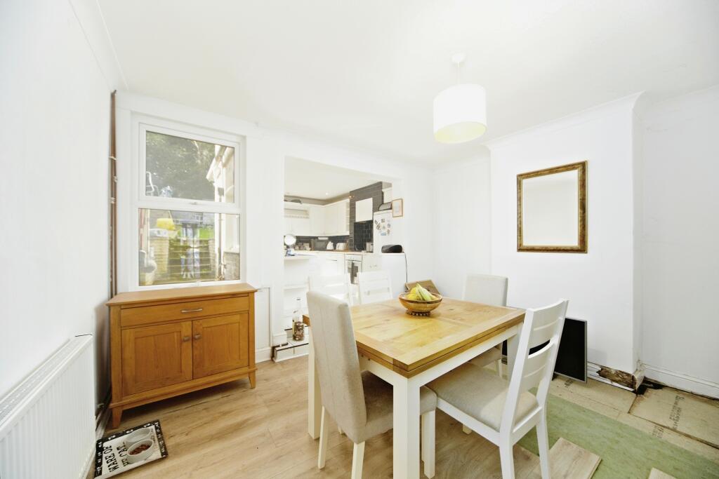 2 bed Semi-Detached