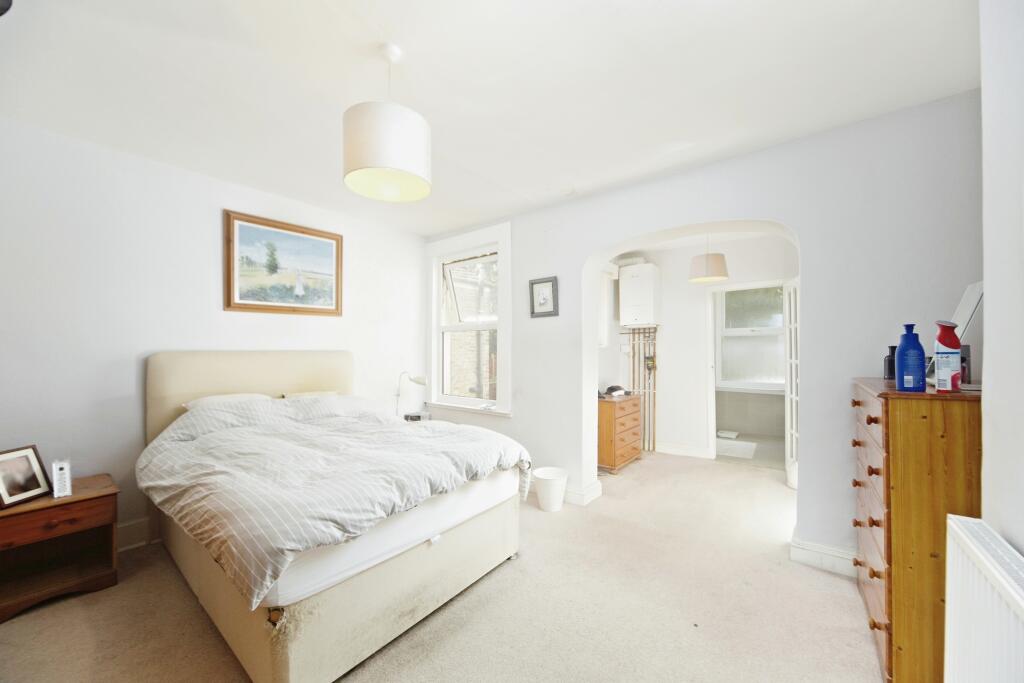 2 bed Semi-Detached