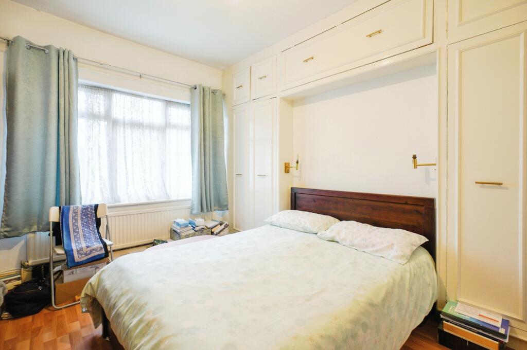 3 bed End of Terrace
