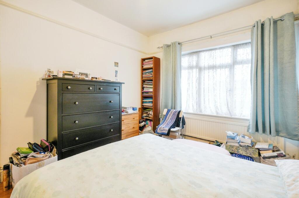 3 bed End of Terrace