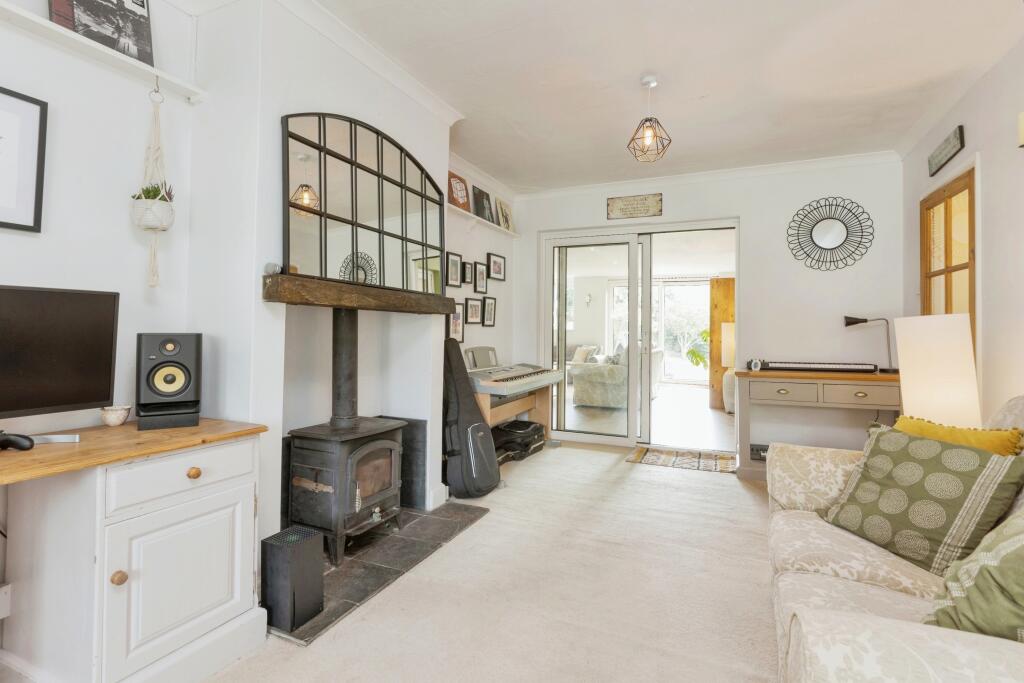 4 bed Bungalow