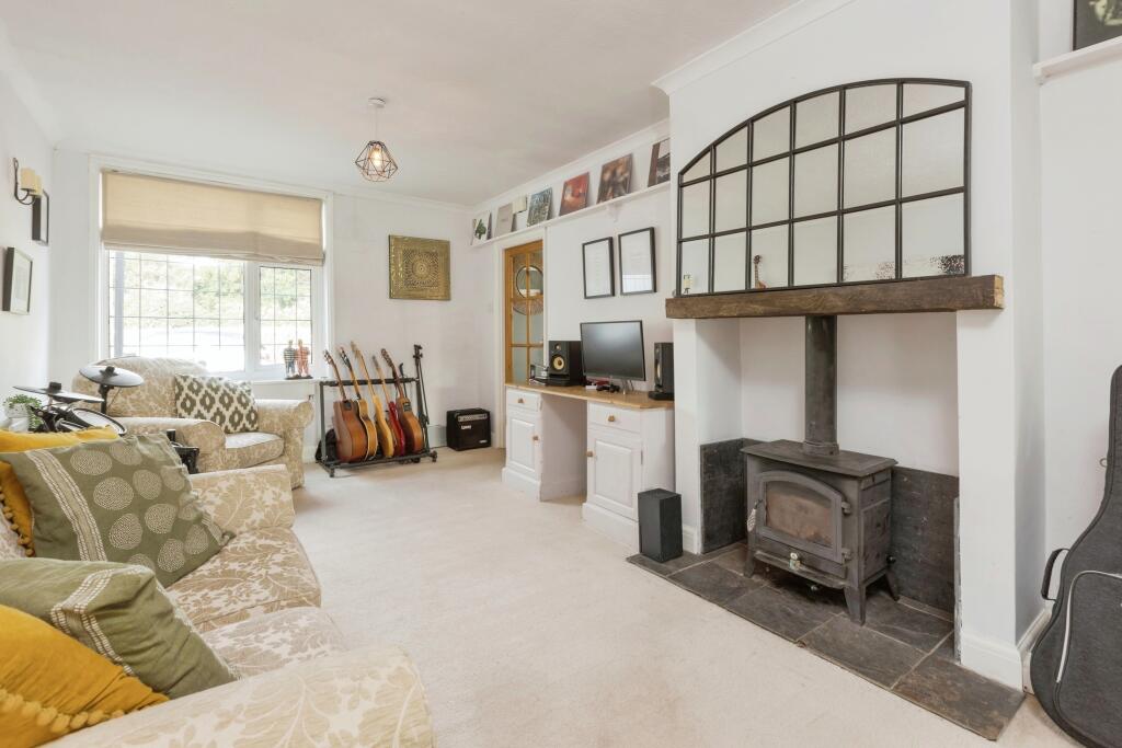 4 bed Bungalow