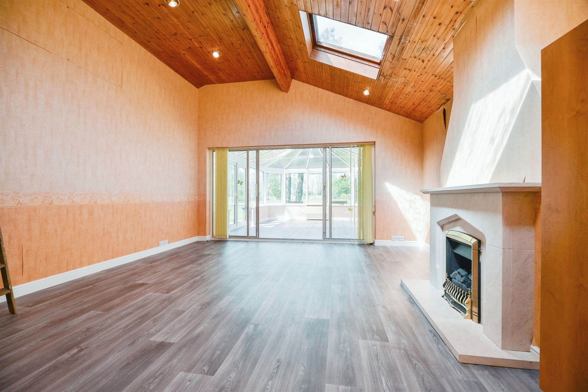 4 bed Detached