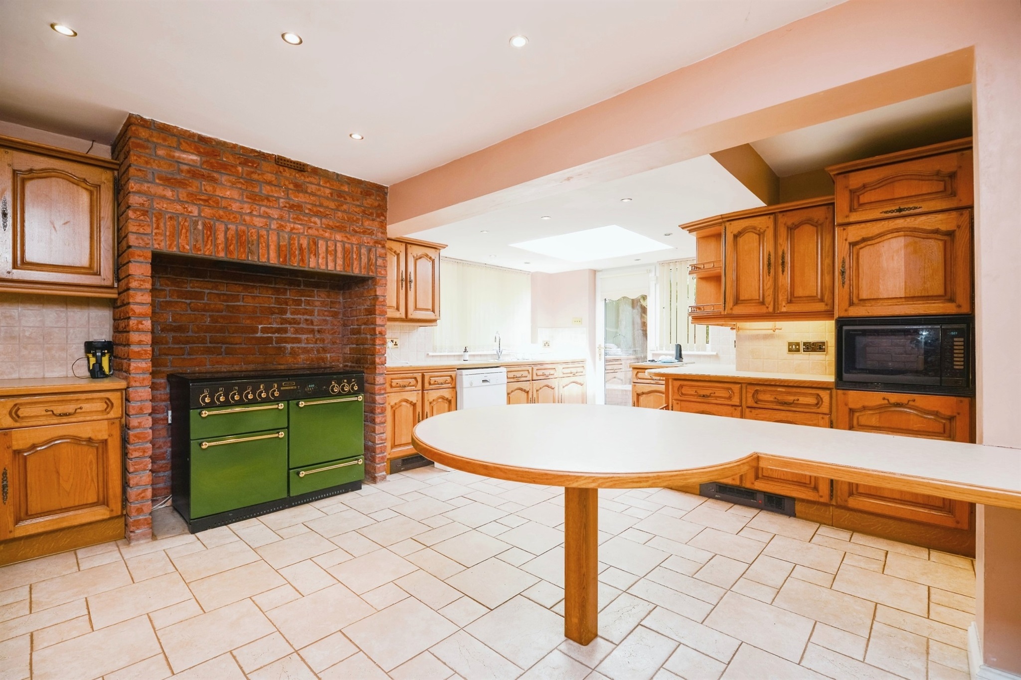 4 bed Detached