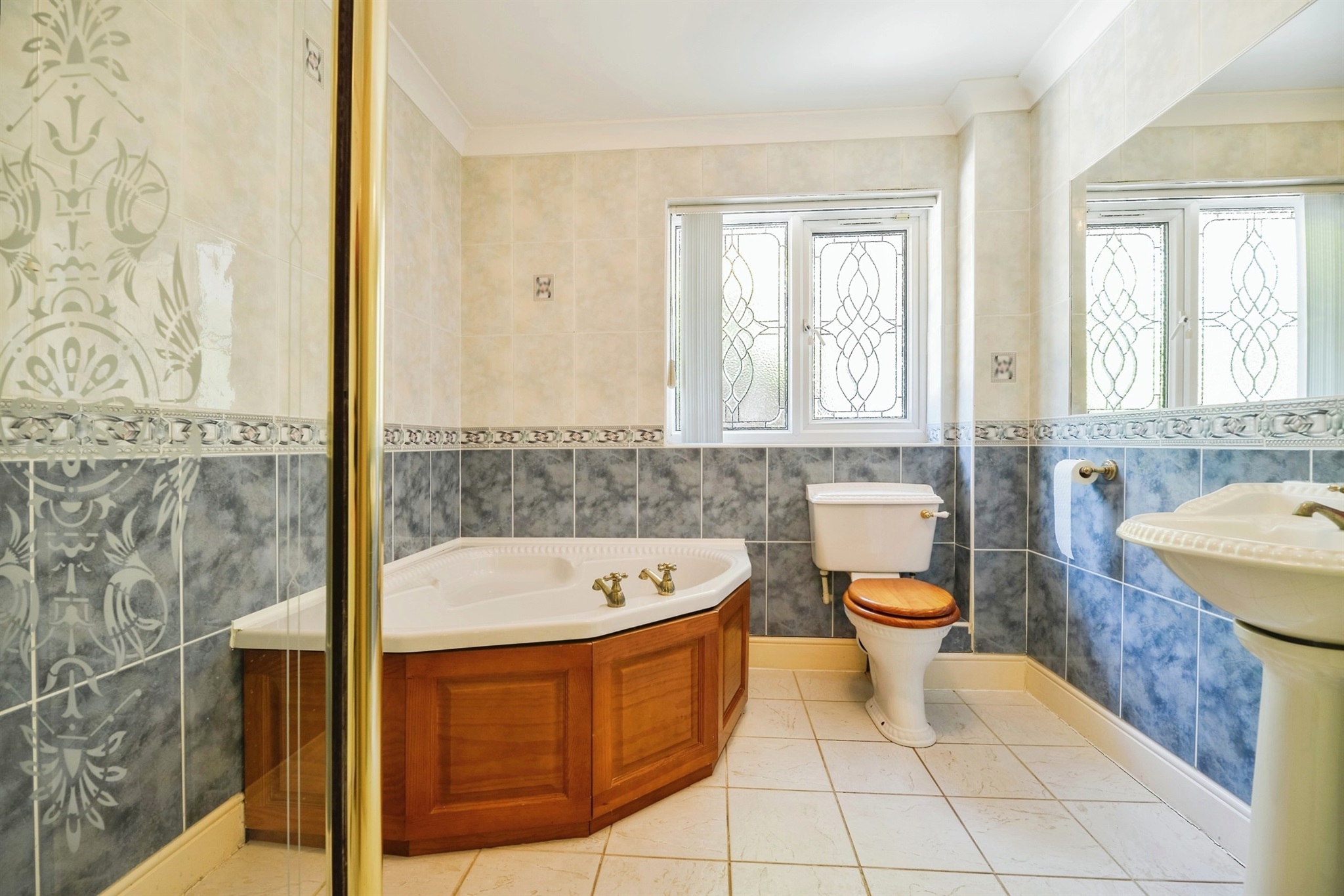 4 bed Detached