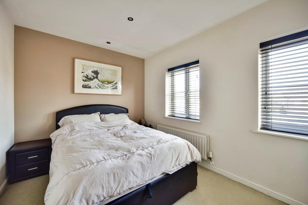 2 bed House
