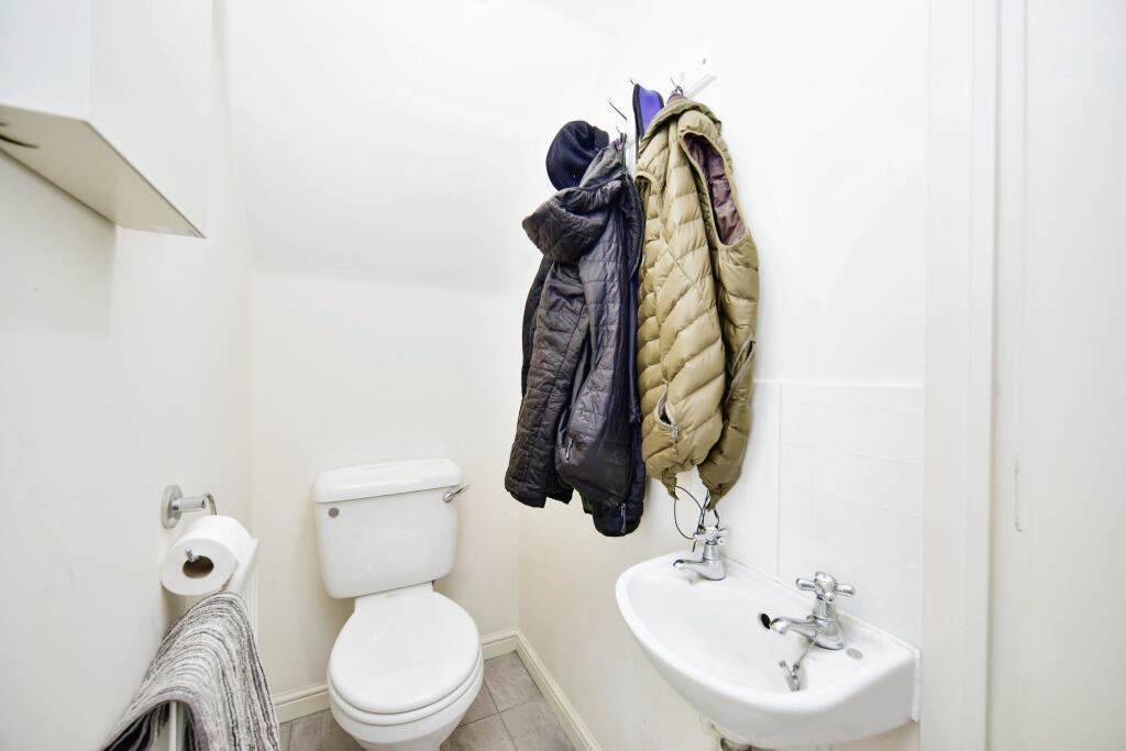 2 bed House