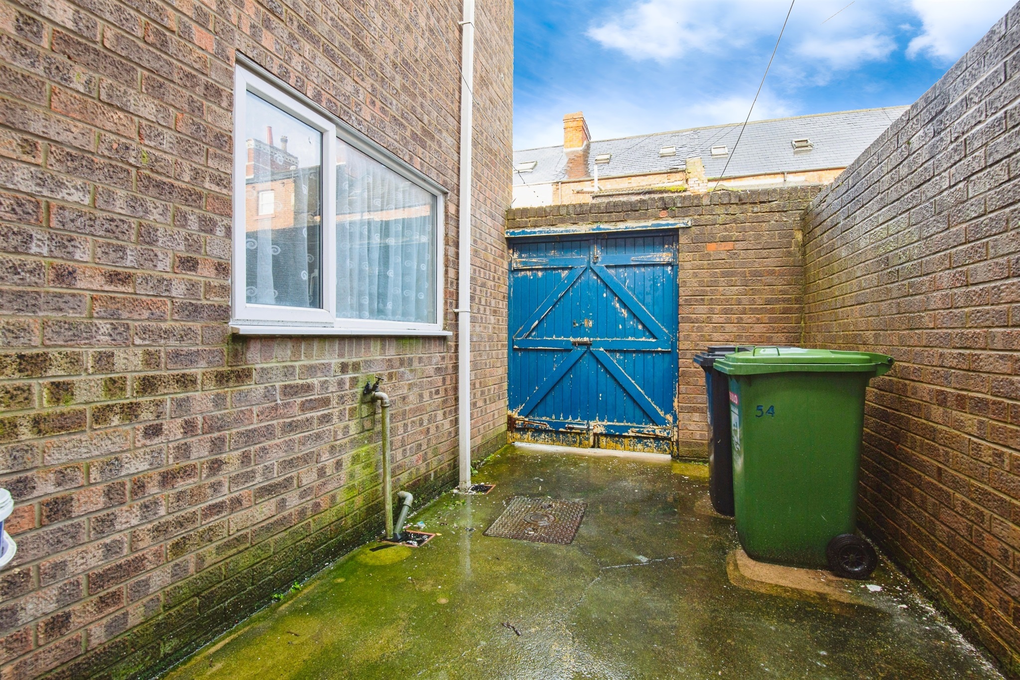 3 bed Terraced