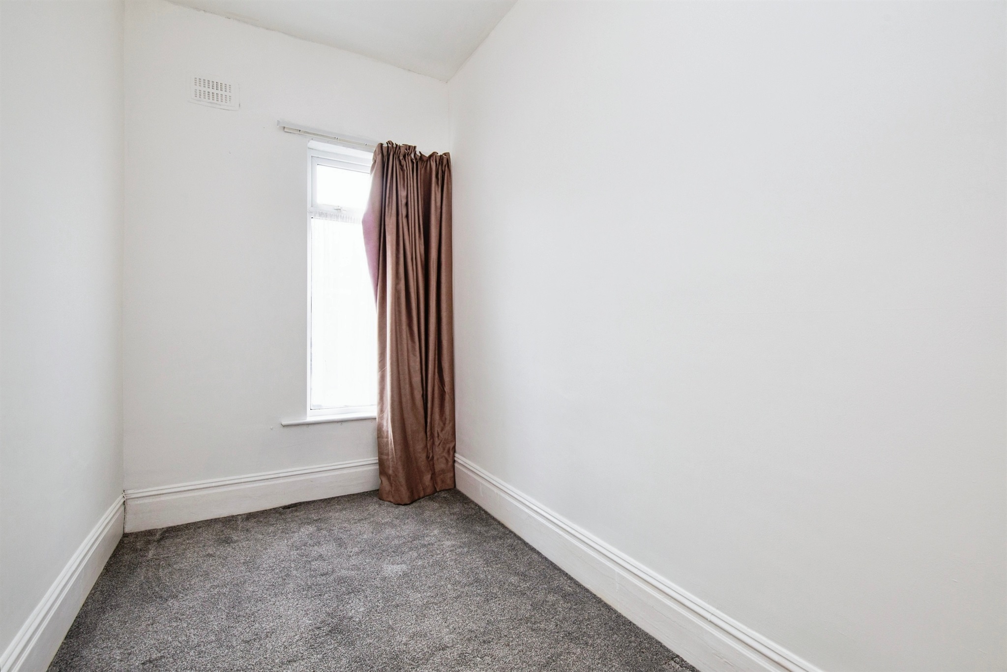 3 bed Terraced